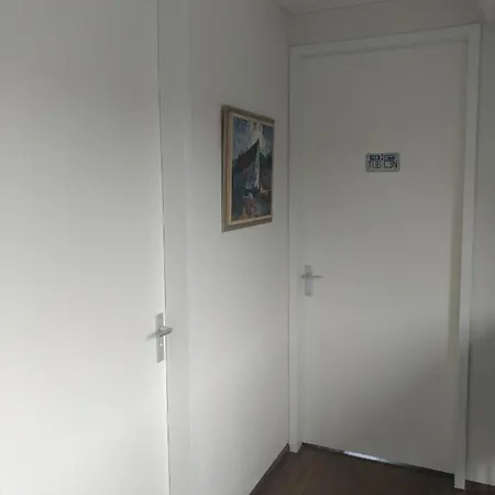 ホームステイ Etage Met Slaap, En Badkamer