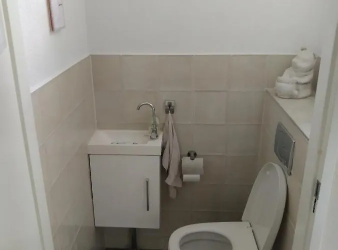 Etage Met Slaap, En Badkamer Accommodatie bij particulieren Sommelsdijk