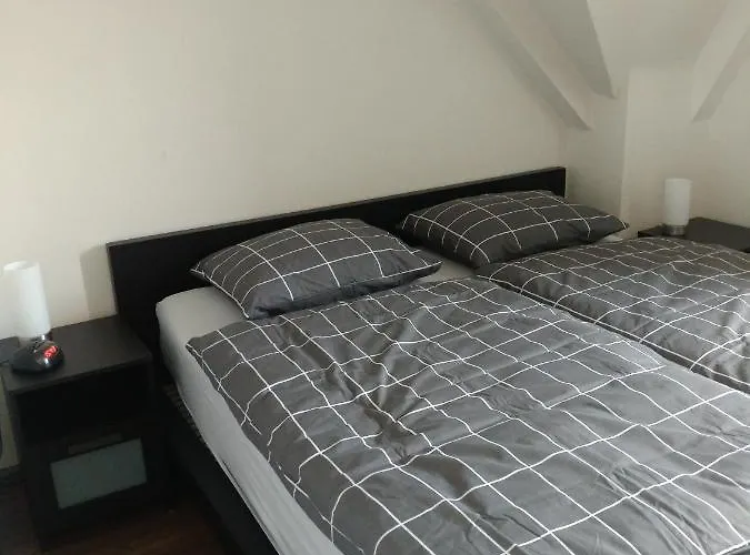 Etage Met Slaap, En Badkamer * Sommelsdijk