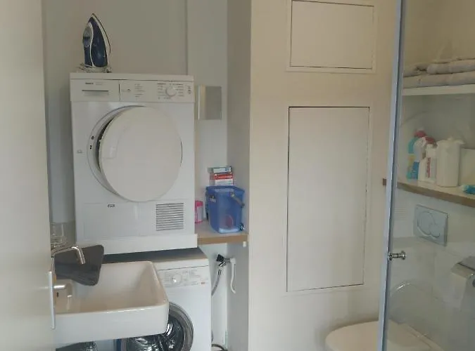 Etage Met Slaap, En Badkamer Habitación en casa particular