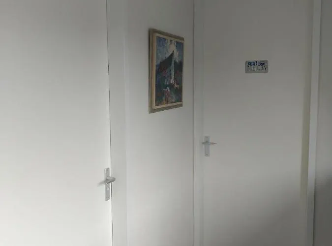 Accommodatie bij particulieren Etage Met Slaap, En Badkamer